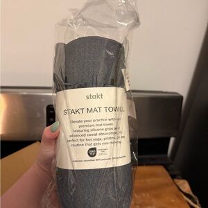 stakt Yoga Mat Towel - Iron